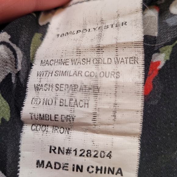 Romy | Sheer Floral Blouse - Picture 13 of 13